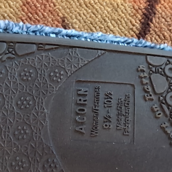 Women's Acorn Slippers - Picture 3 of 7